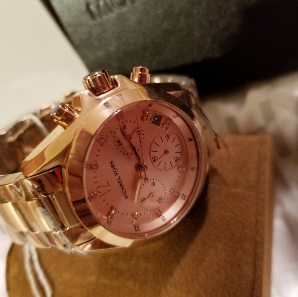 Michael Kors - Picture 4 of 7